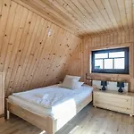 Lobrotno Gazdzina - Goralska Z Jacuzzi شاليه