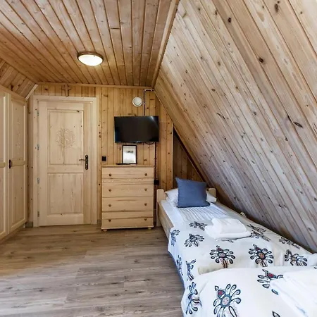 Lobrotno Gazdzina - Goralska Z Jacuzzi 木屋 *